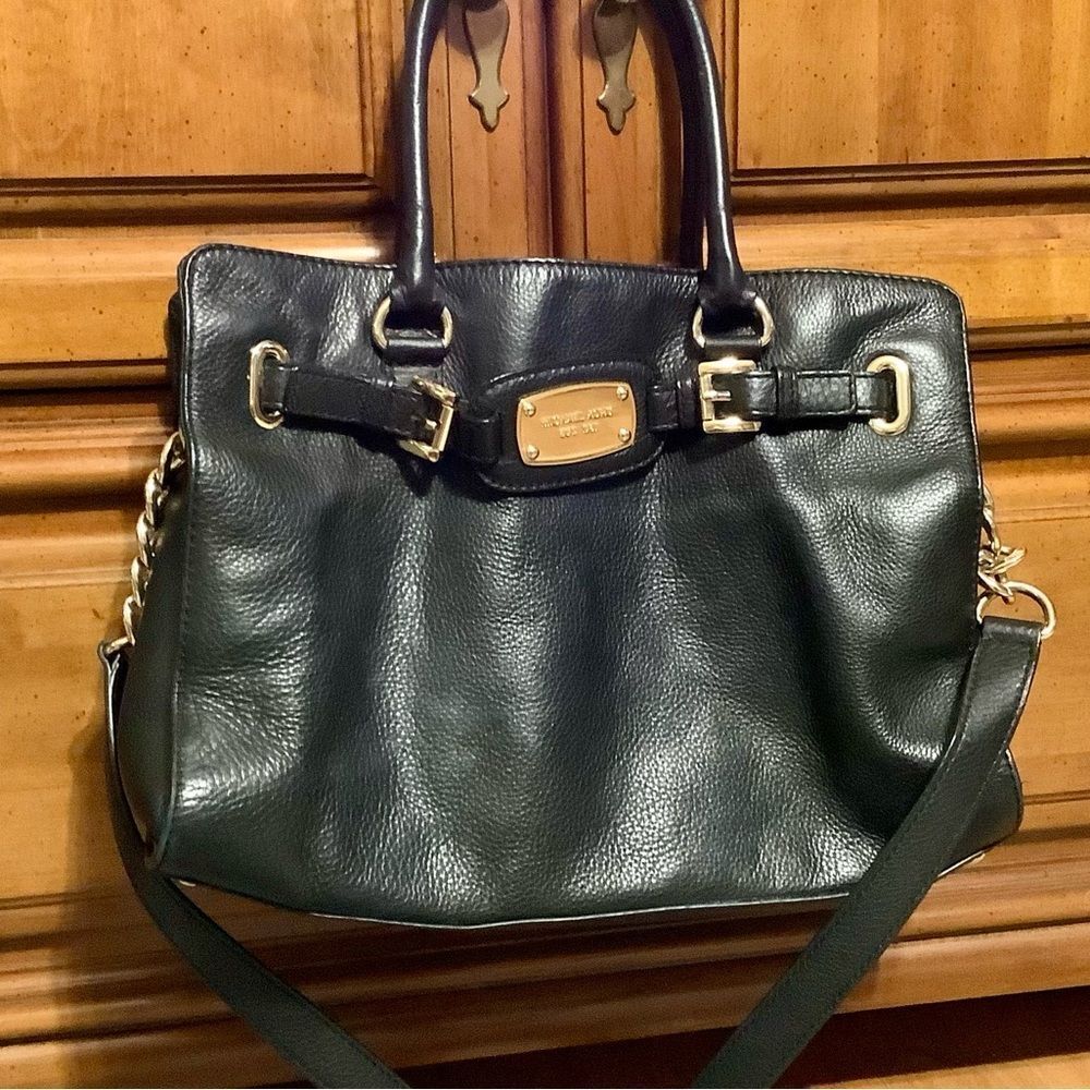 Large Michael Kors Hamilton preowned​